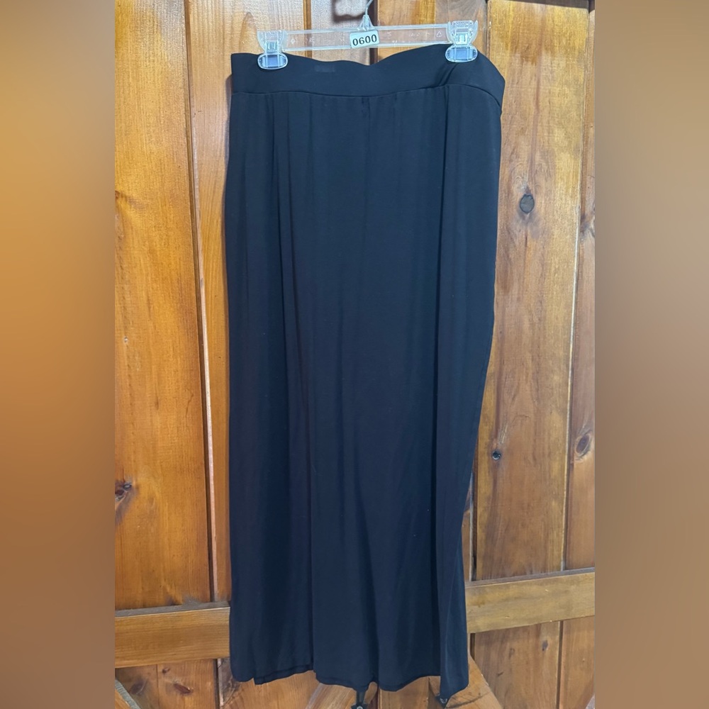 Liz Claiborne Black Maxi Skirt